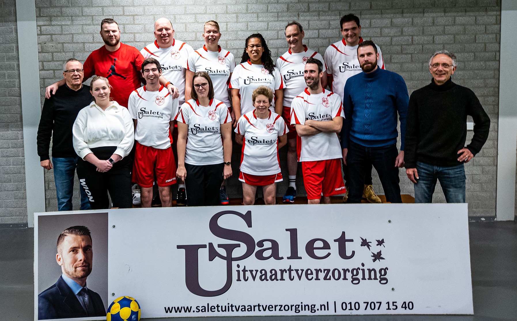 Salet Uitvaartverzorging zet G-korfballers in het zonnetje!